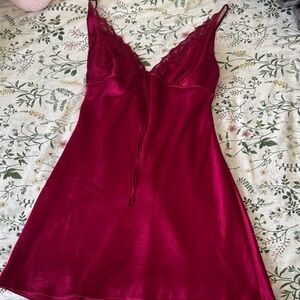 Elegant Burgundy Lace Trim Nightgown